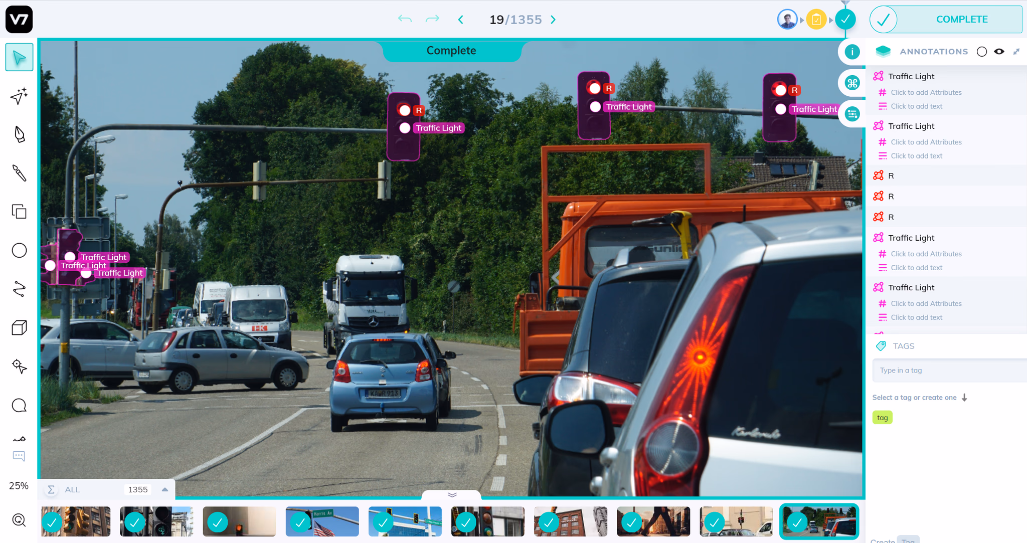 Traffic lights image annotation with GTCX